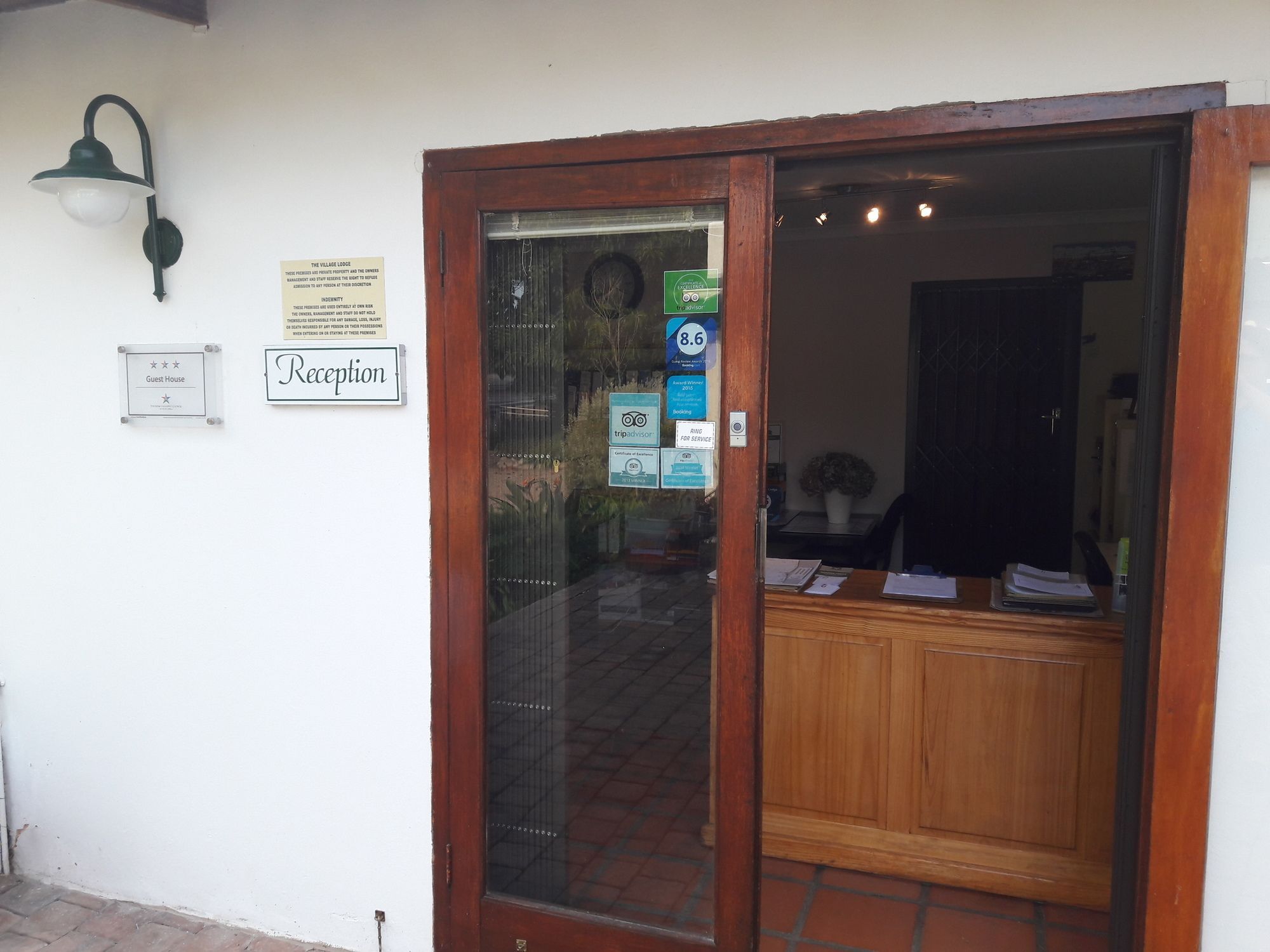 The Village Lodge Stormsrivier Buitenkant foto