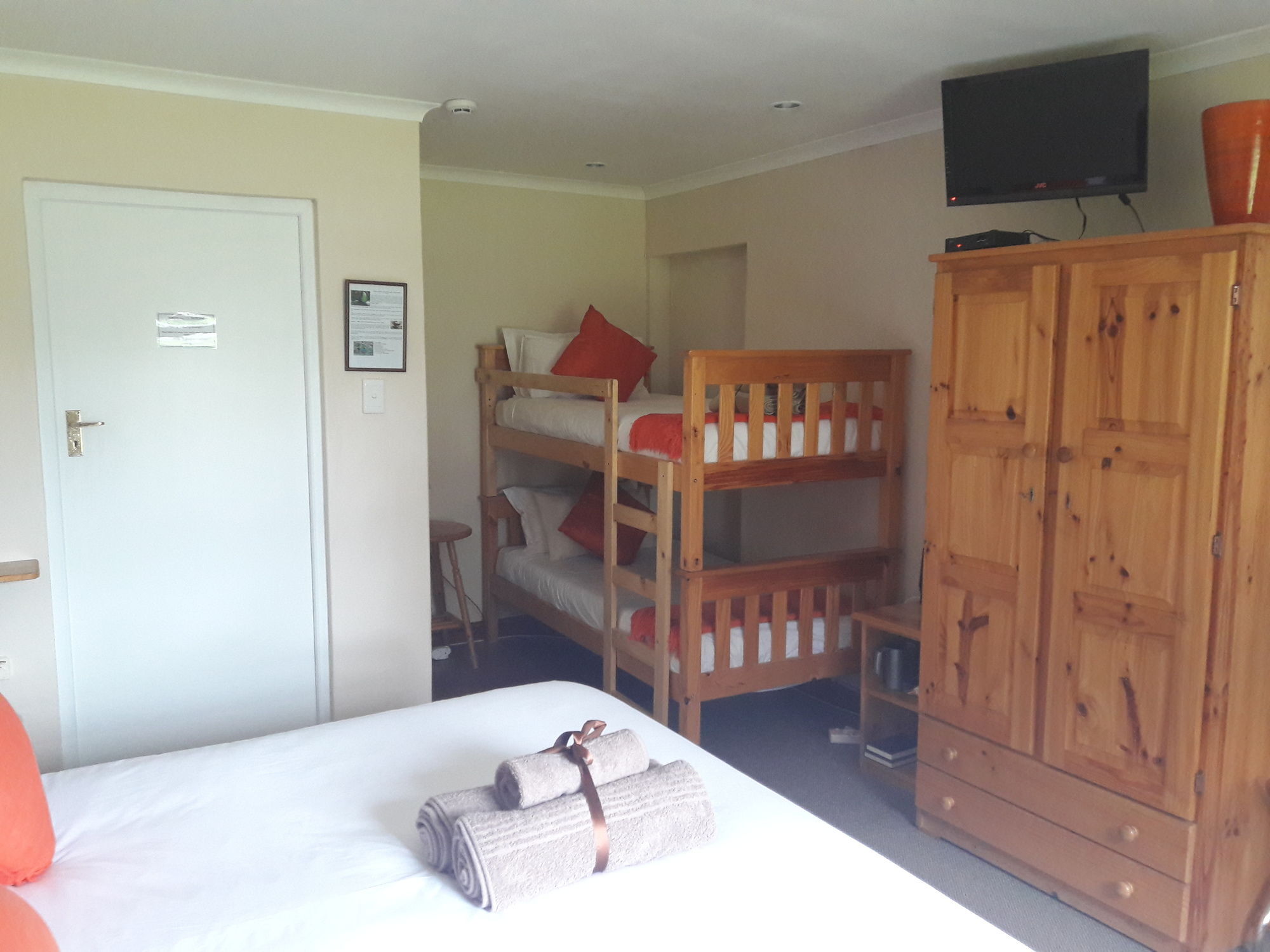 The Village Lodge Stormsrivier Buitenkant foto
