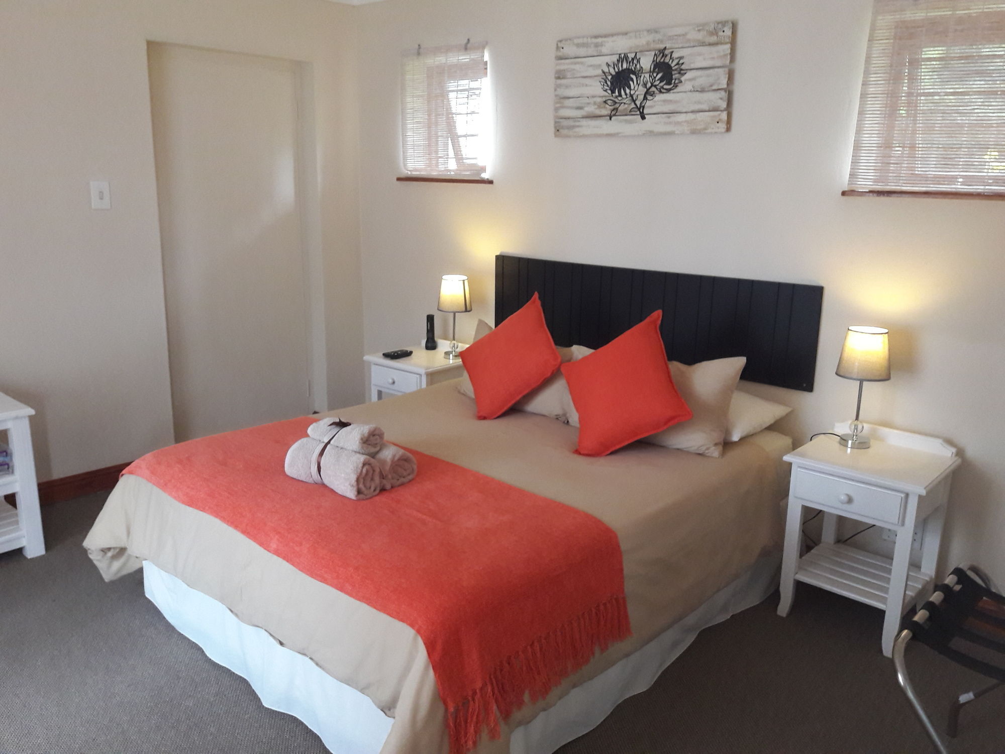 The Village Lodge Stormsrivier Buitenkant foto