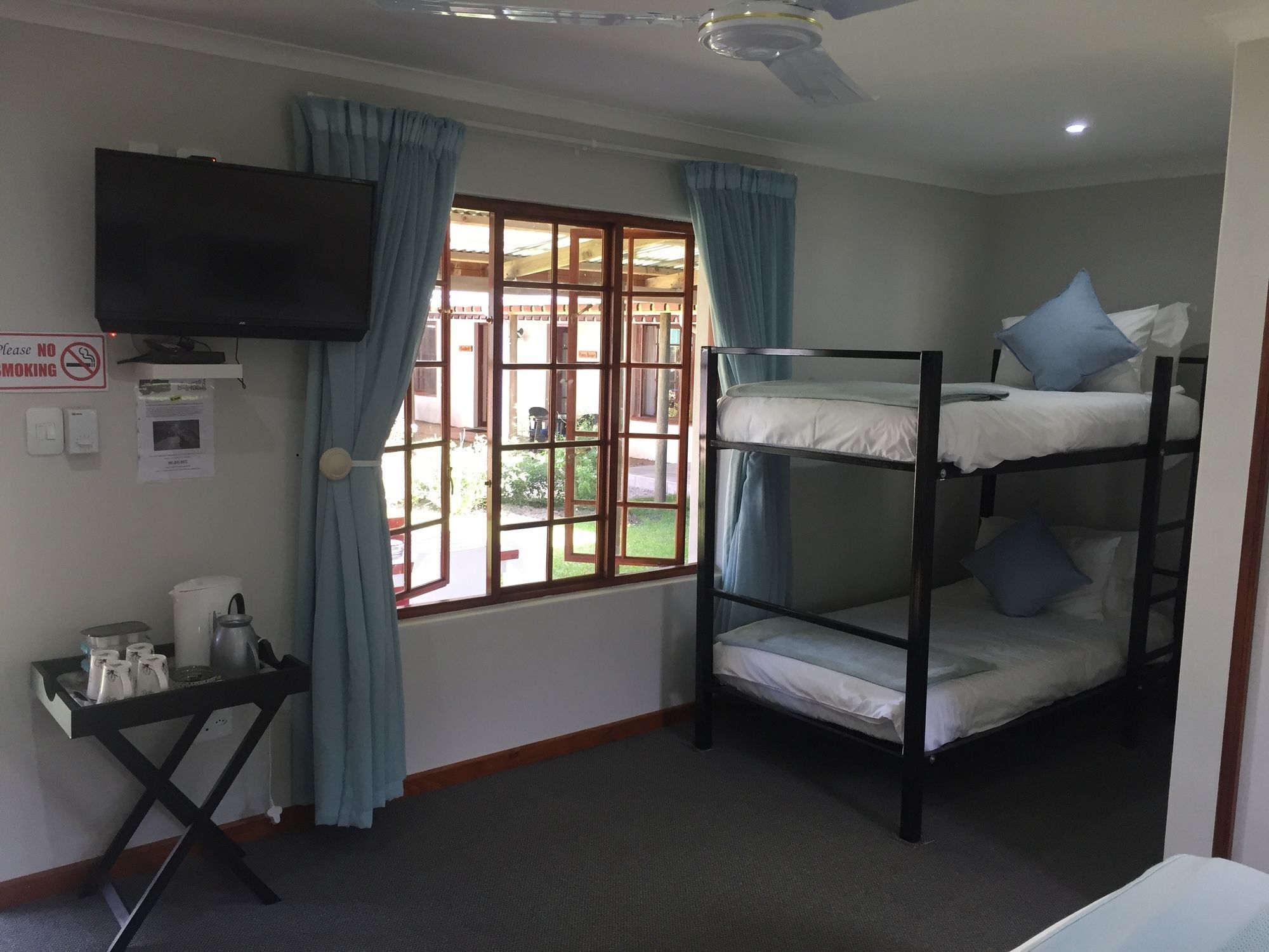The Village Lodge Stormsrivier Buitenkant foto